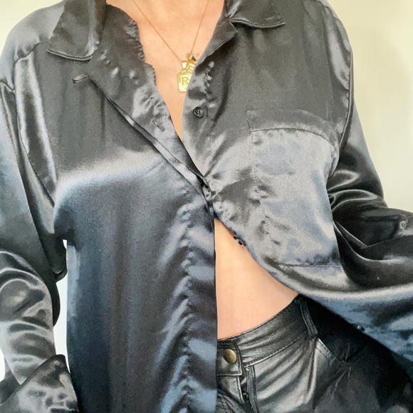 Vintage Satin Feel Button Down - Picture 2 of 4